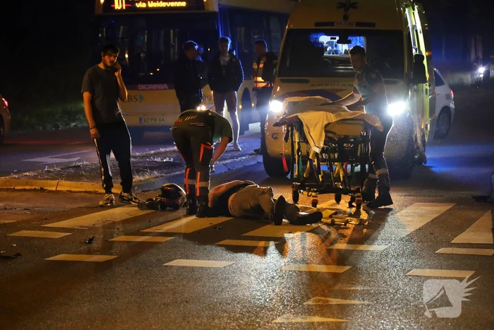 Motorrijder gewond na val bij kruising