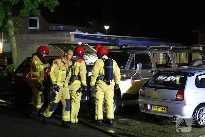 Flinke schade na brand in geparkeerde auto