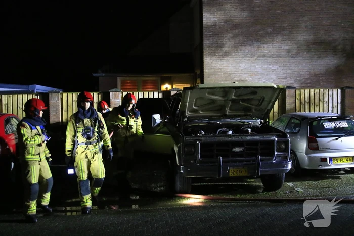 Flinke schade na brand in geparkeerde auto