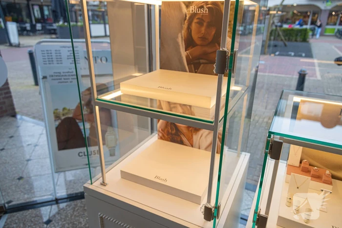 Juwelier leeggehaald na inbraak