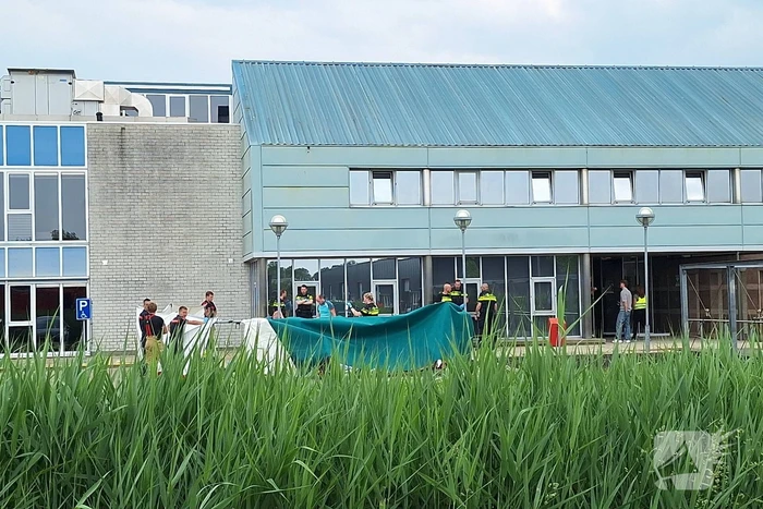 Gewonde bij steekpartij bij werkbedrijf