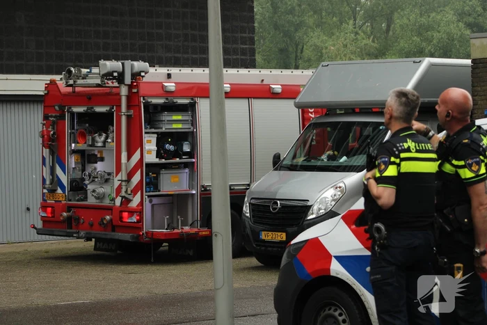 Brand in berging van flatgebouw