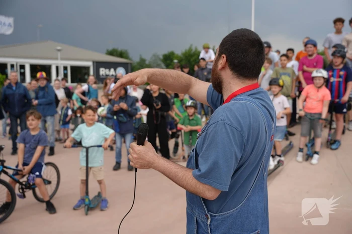 Nieuwe skatebaan feestelijk geopend in Vathorst