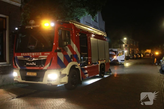 Voorkant bestelbus afgebrand