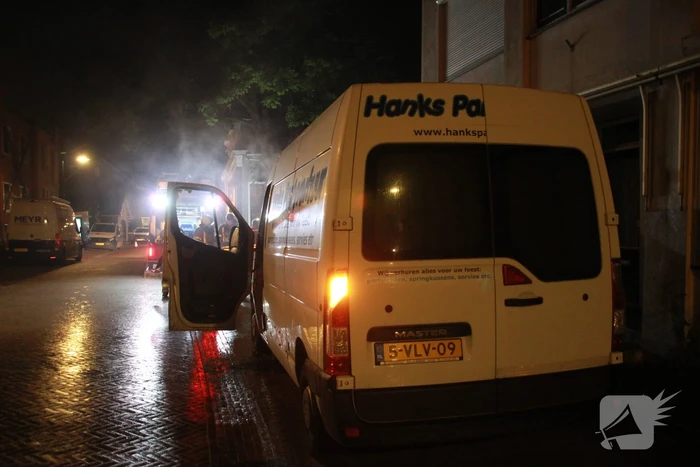 Voorkant bestelbus afgebrand