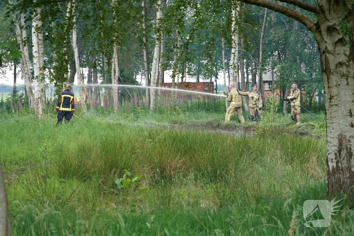 Meerdere brandhaarden rondom boerderij