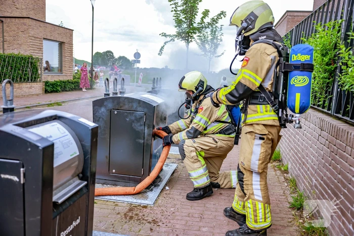 Brand in ondergrondse container