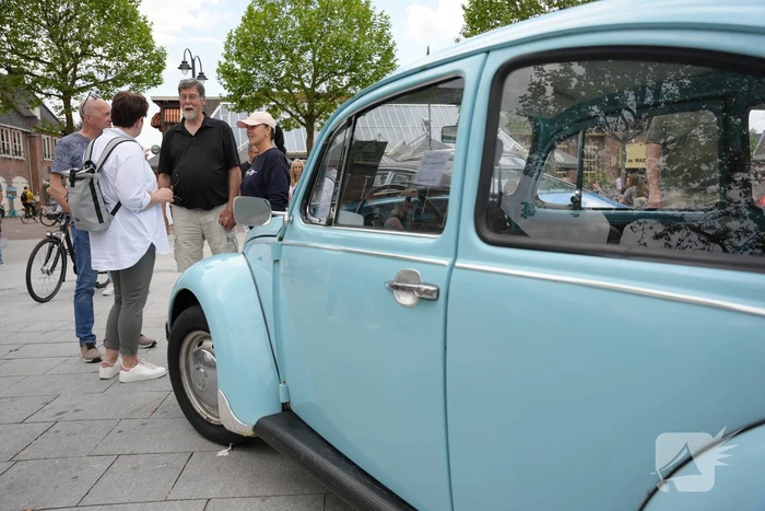 Klassieke auto's te bewonderen in het centrum