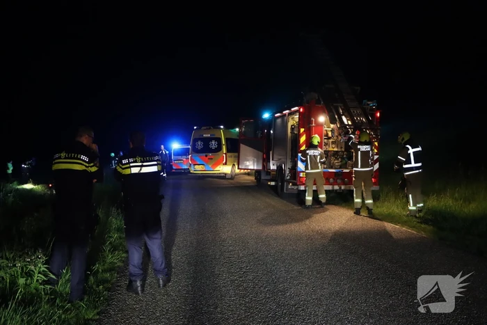 Auto belandt in sloot bij ongeval
