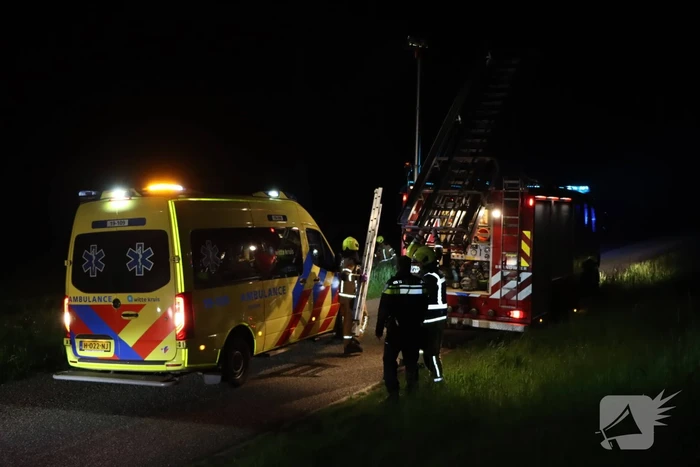 Auto belandt in sloot bij ongeval