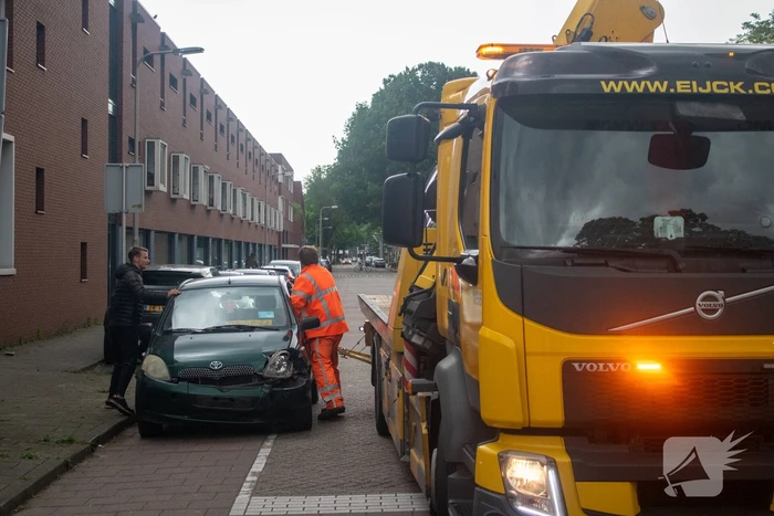 Fikse schade bij frontale aanrijding op kruising
