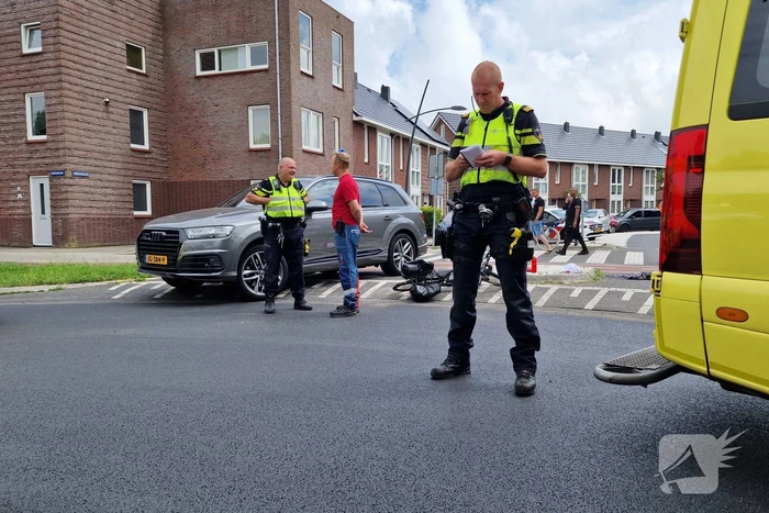 Fietser geschept op beruchte rotonde