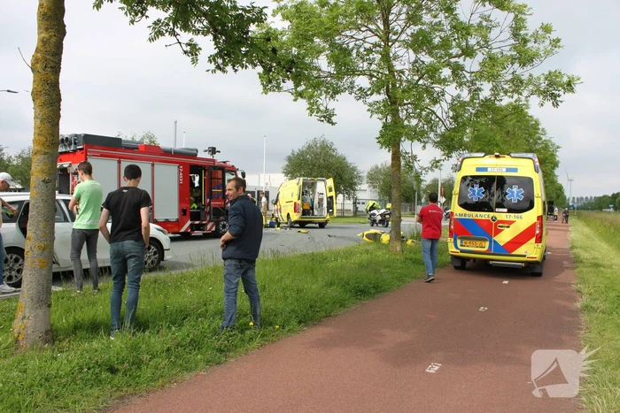 Motorrijder overleden na botsing met auto