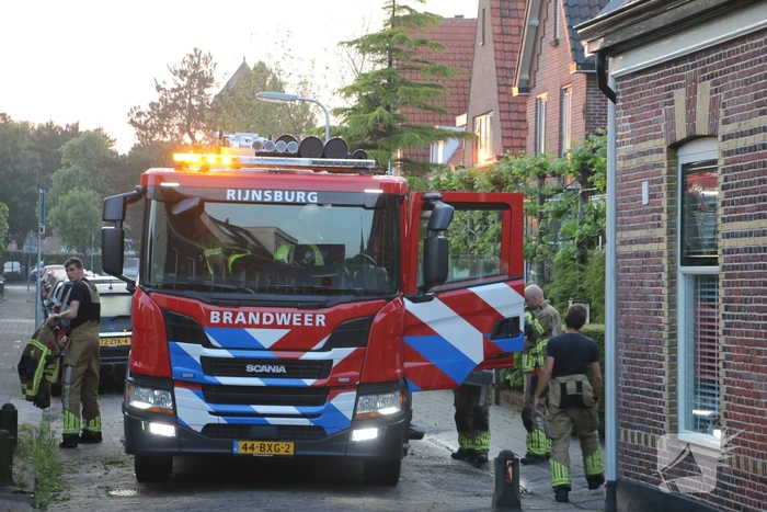 Stroomuitval en overstromingen door hevige regenval