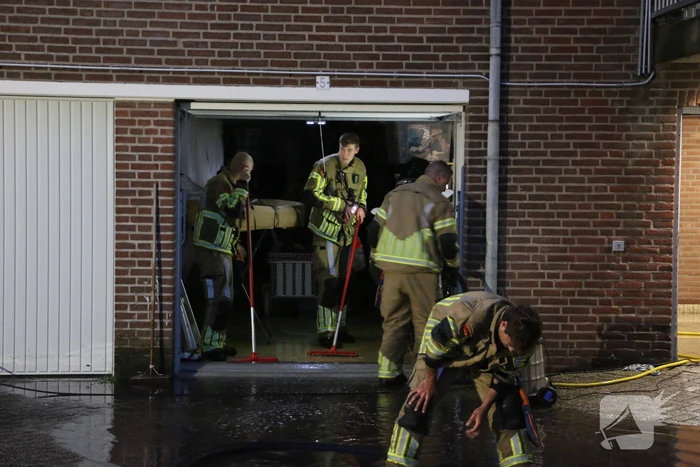 Stroomuitval en overstromingen door hevige regenval