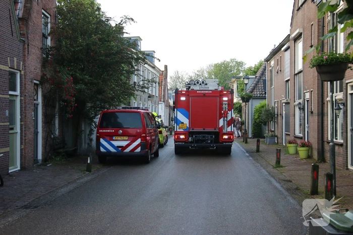Bankstel vat vlam door batterij