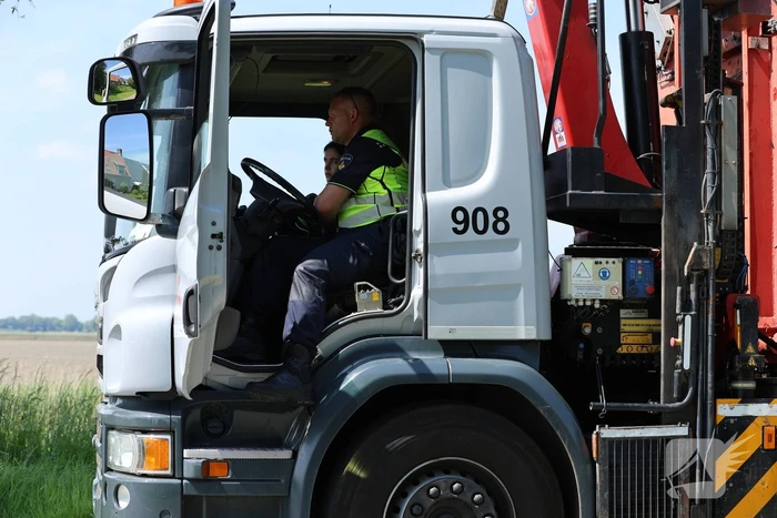 Voetganger zwaargewond bij ongeval met vrachtwagen