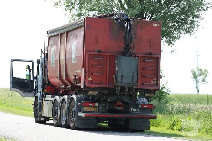 Voetganger zwaargewond bij ongeval met vrachtwagen