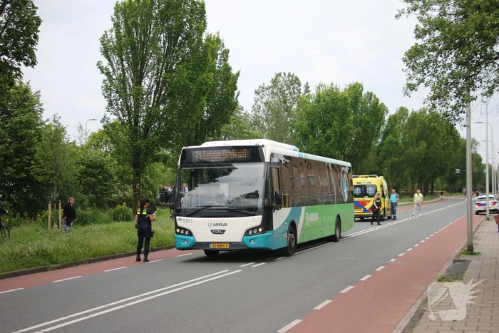 Fietser gewond bij aanrijding met lijnbus