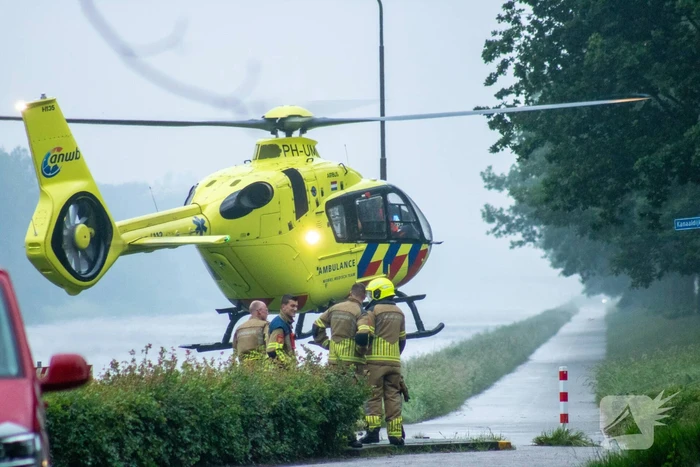 Grote zoekactie na vermist persoon in kanaal