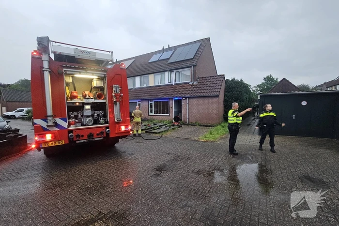 Persoon gewond bij woningbrand