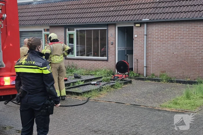 Persoon gewond bij woningbrand