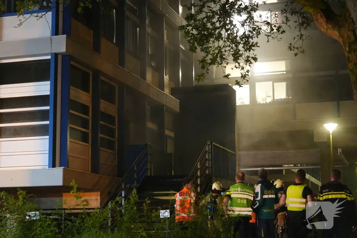 AZC ontruimd nadat elektrische fiets in brand vliegt