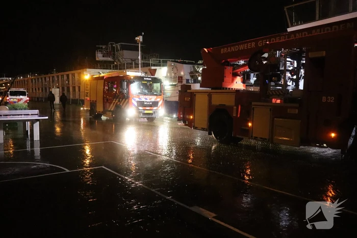 Opvangboot ontruimd wegens keukenbrand