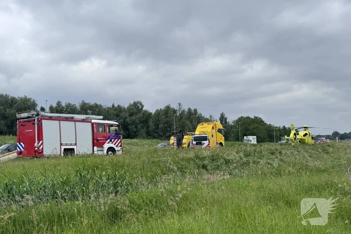 Traumateam ingezet voor kop-staartbotsing met meerdere vrachtwagens