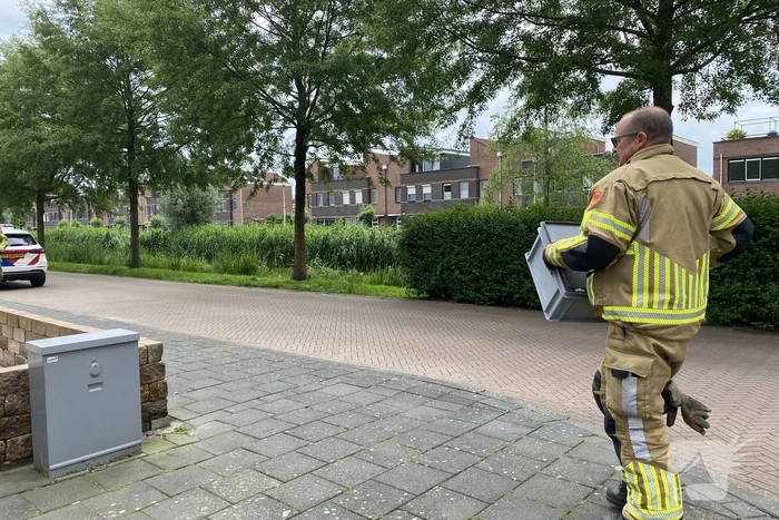 Kind sluit zichzelf op in kast