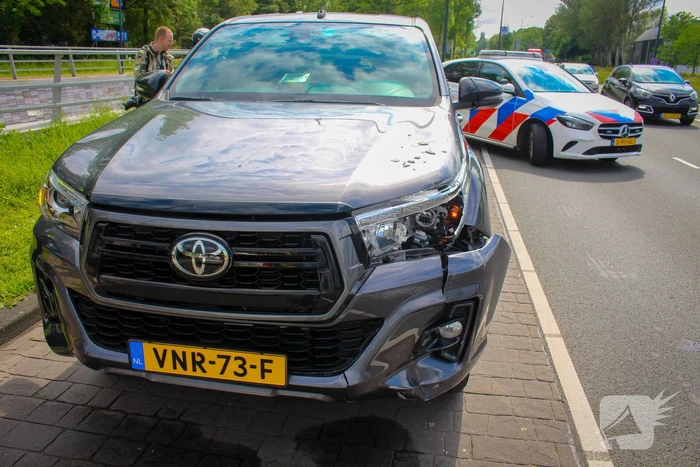 Twee voertuigen betrokken bij kop-staartbotsing