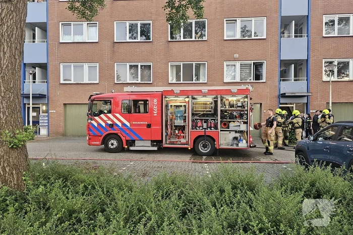Brandweer weet flatbrand snel onder controle te krijgen