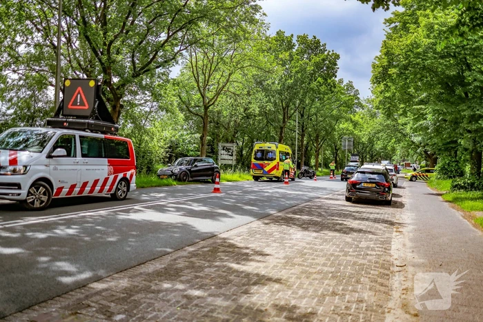 Motorrijder in botsing met auto