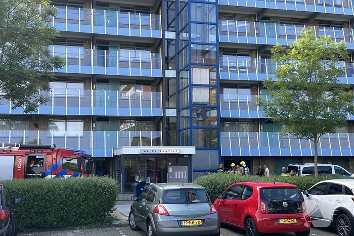 Brandweer verricht metingen naar gaslucht