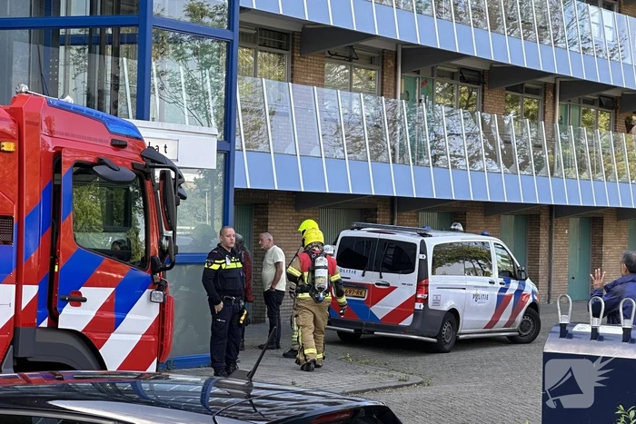 Brandweer verricht metingen naar gaslucht