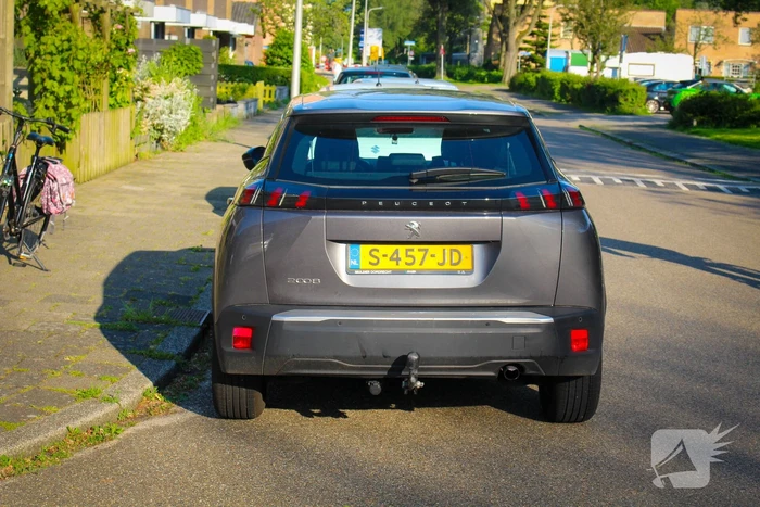 Schade na kop-staartbotsing