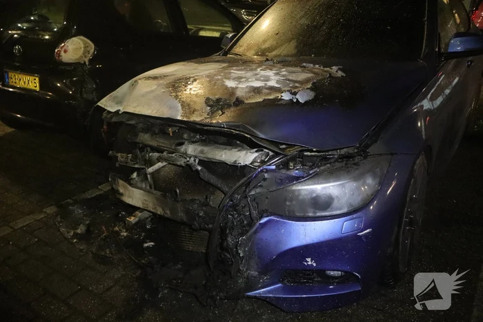 Brand in auto snel onder controle