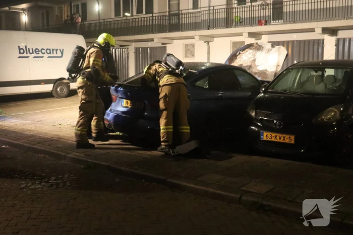 Brand in auto snel onder controle