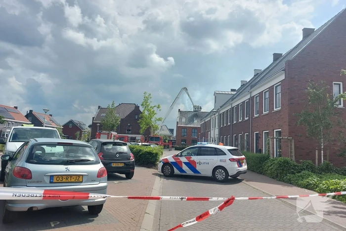 Flinke brand op dak van nieuwbouwwoning