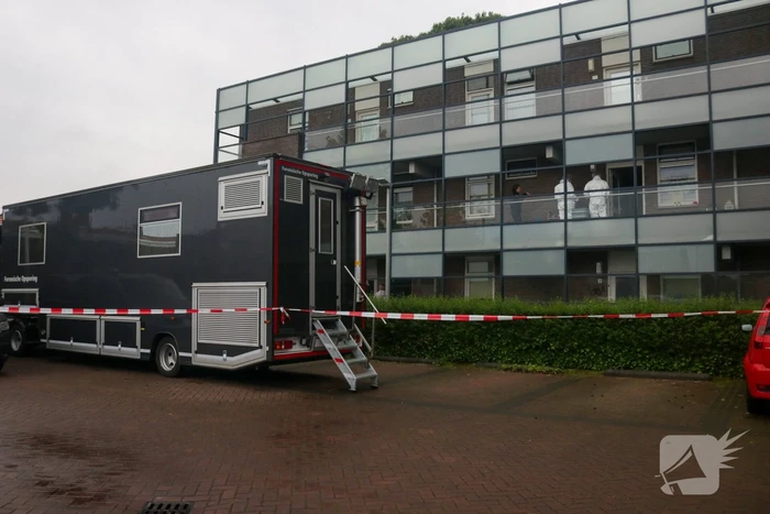 Overleden persoon aangetroffen in woning