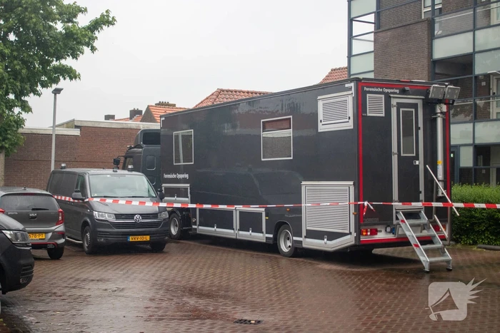 Overleden persoon aangetroffen in woning