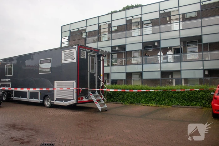 Overleden persoon aangetroffen in woning