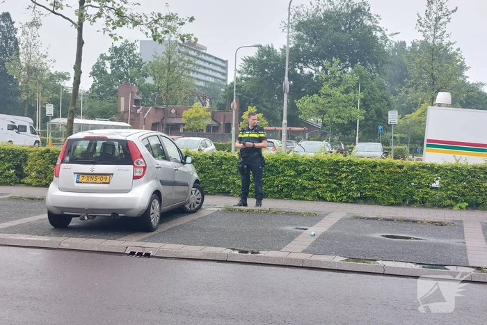 Fietser gewond bij botsing met auto