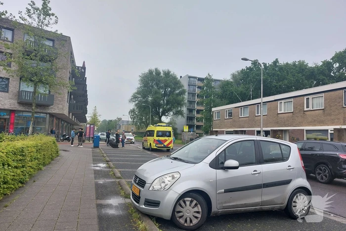 Fietser gewond bij botsing met auto