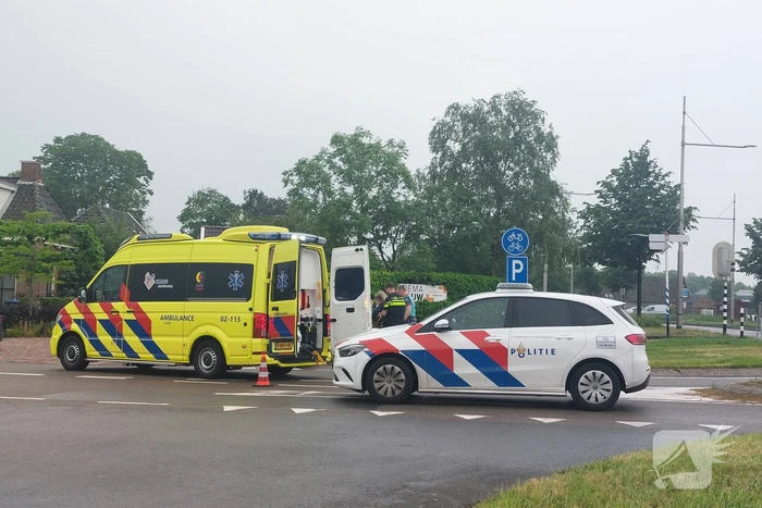 Scooterrijdster gaat onderuit en raakt gewond