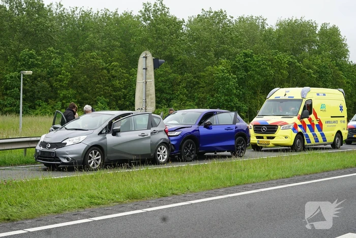 ongeval provincialeweg n215 - n215 r 6,7 stellendam