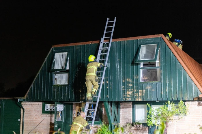 Veel brandschade aan vakantiewoning door overslag vanuit vuurkorf