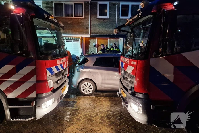 Drie gewonden bij woningbrand