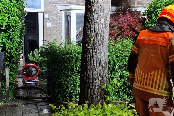 Drie gewonden bij woningbrand