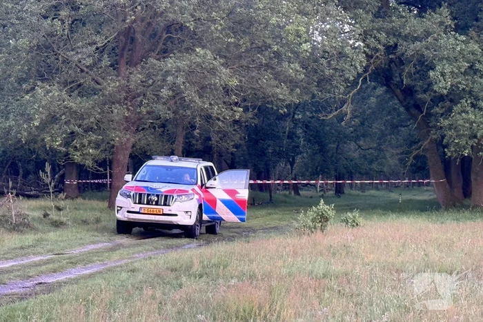 Overleden persoon aangetroffen in buitengebied